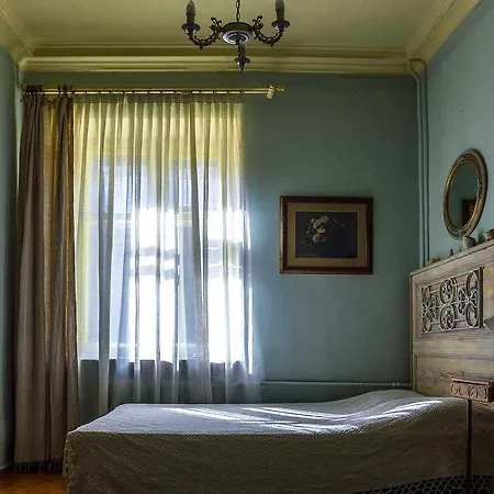 Vintazhnaya Apartment Odesa