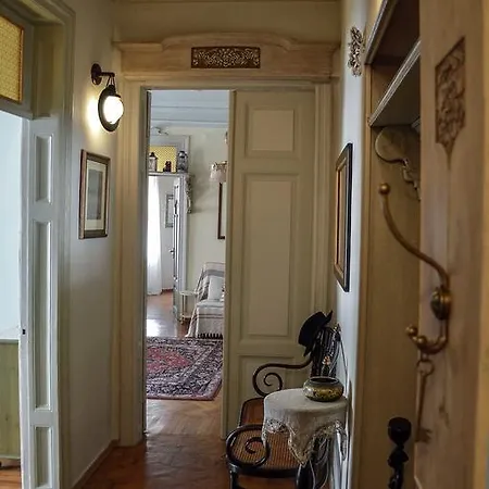 Vintazhnaya Apartment
